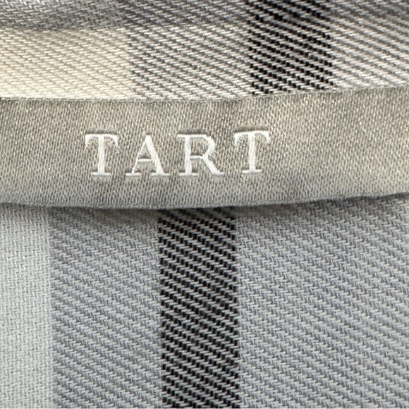 Tart Plaid Button Down Shirt M Gray White Hi-Low Blouse - Picture 3 of 4